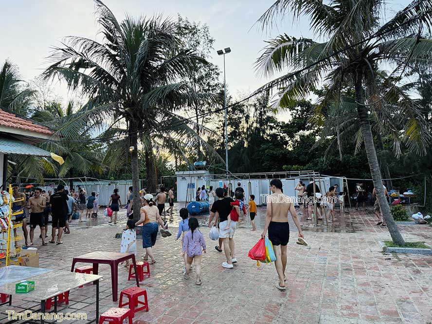bãi tắm biển tân trà đà nẵng