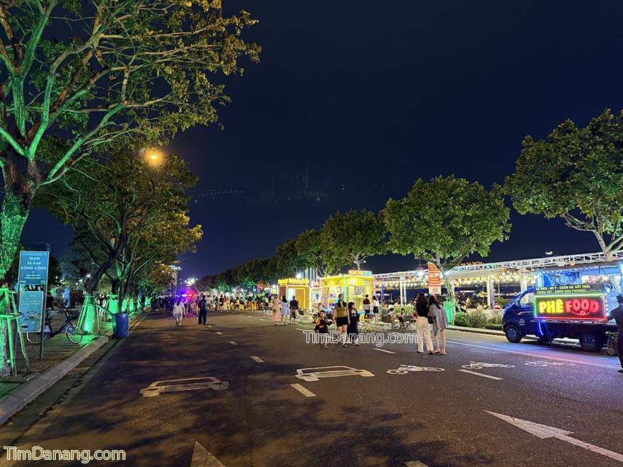 phố đi bộ bạch đằng đà nẵng