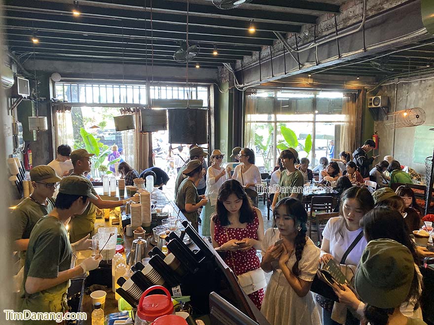 Quán Cafe gần cầu Rồng view sông Hàn Đà Nẵng