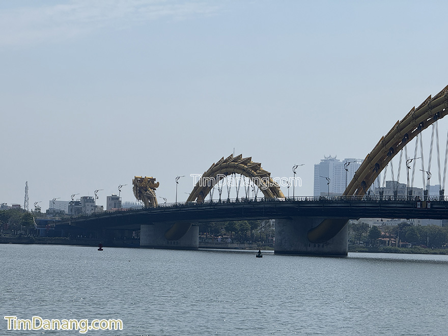 Quán Cafe gần cầu Rồng view sông Hàn Đà Nẵng