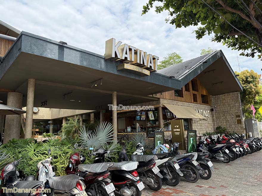 Quán Cafe gần cầu Rồng view sông Hàn Đà Nẵng
