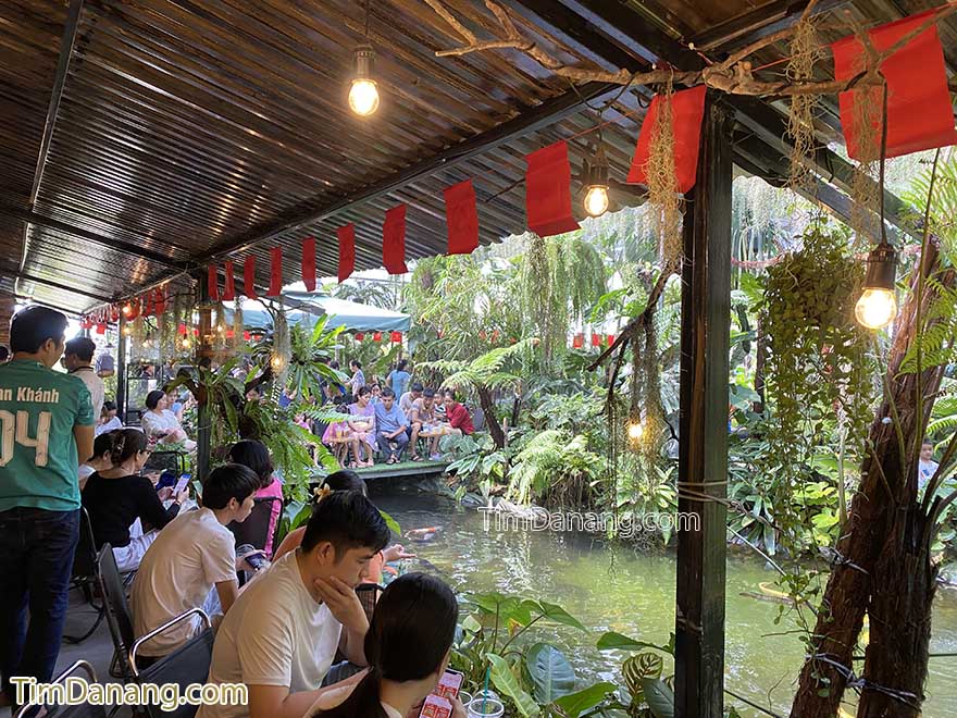 tiệm cafe cây và nước hoà xuân đà nẵng